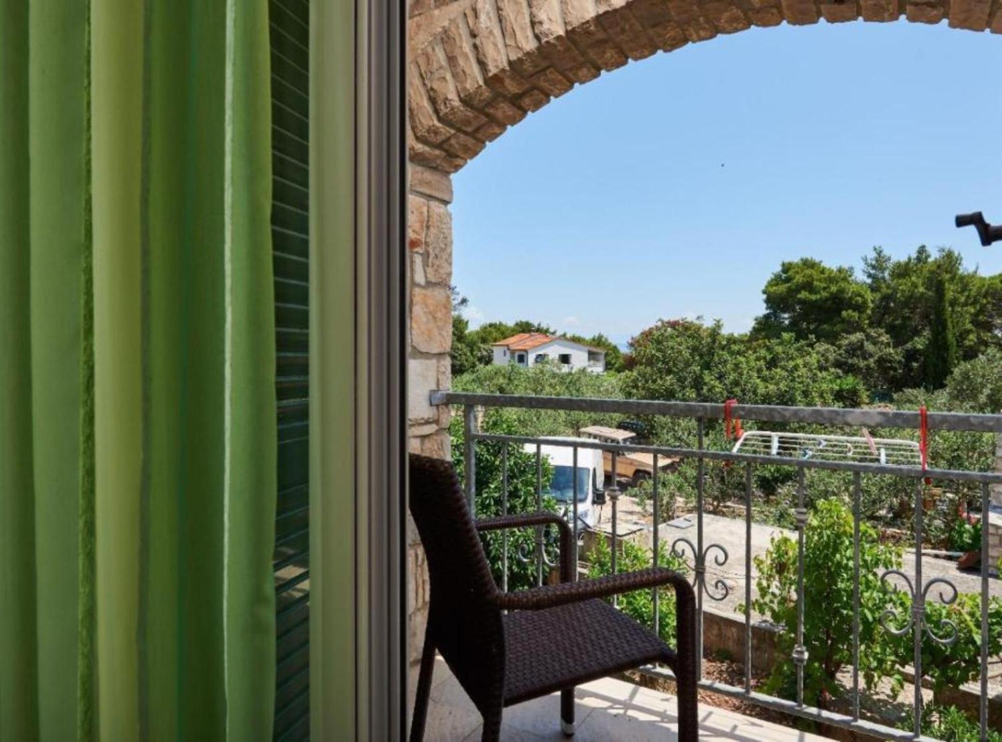 Hotel Krknjasi Veliki Drvenik Exterior foto